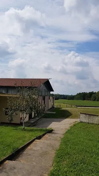 בית חווה הוילה Mezzomerico Agriturismo Cargandino איטליה